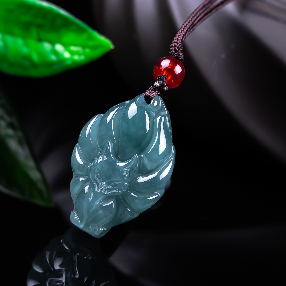 Vintage Collector - Doğal Birmanya Jadeite Tilki Kolye Kolye